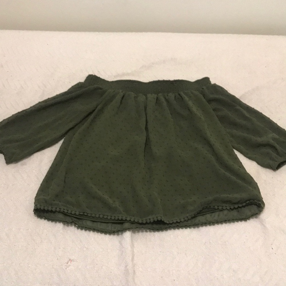 Green, sleeveless top